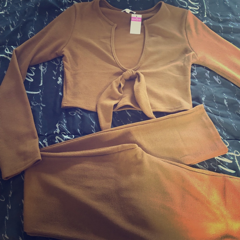 2 piece, brown, VNeck, Crop Top/Pants